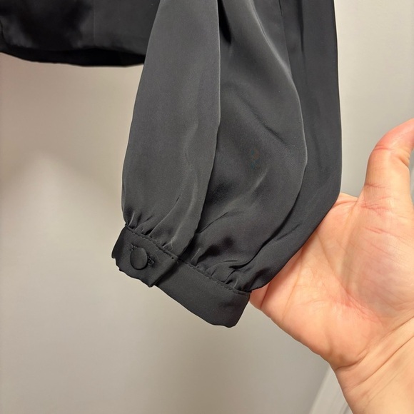 Deluc satin long sleeve crop blouse with shoulder pads - Picture 4 of 11